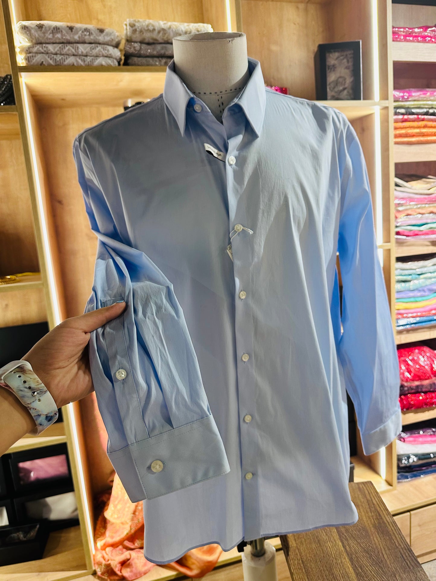 Calvin Klein blouse size (32/33) (x-large) extra slim fit