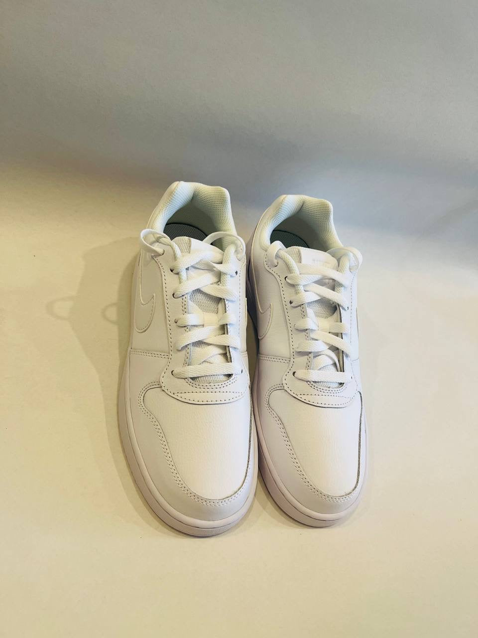 Nike sneakers size 42