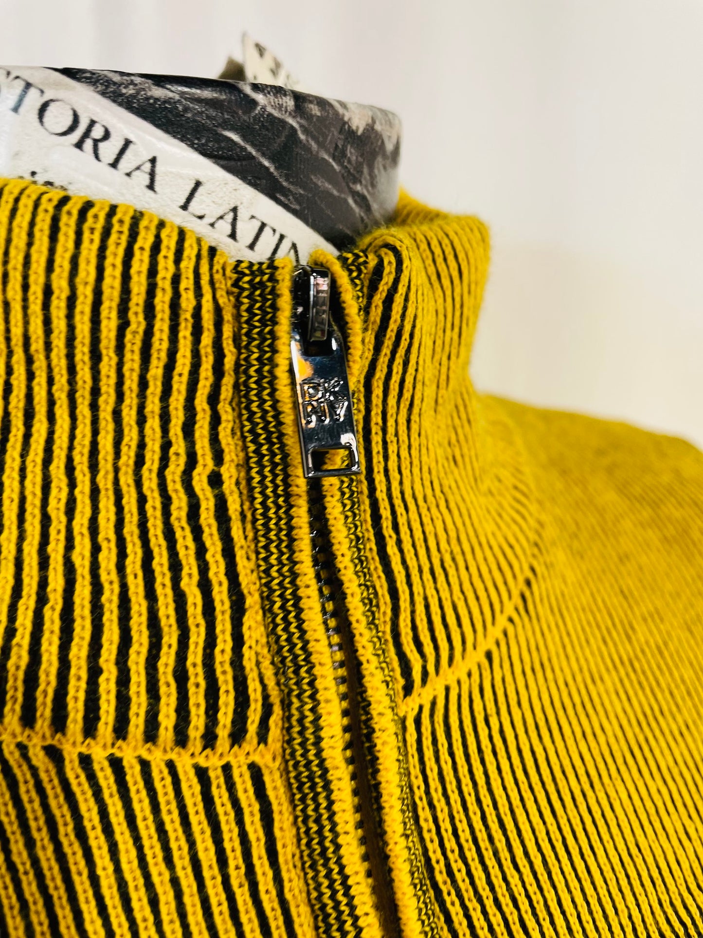 Dkny sweater