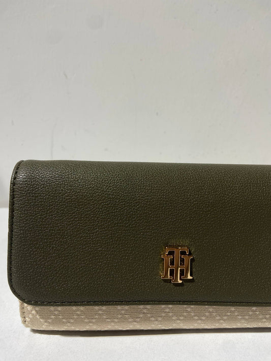 Tommy Hilfiger wallet