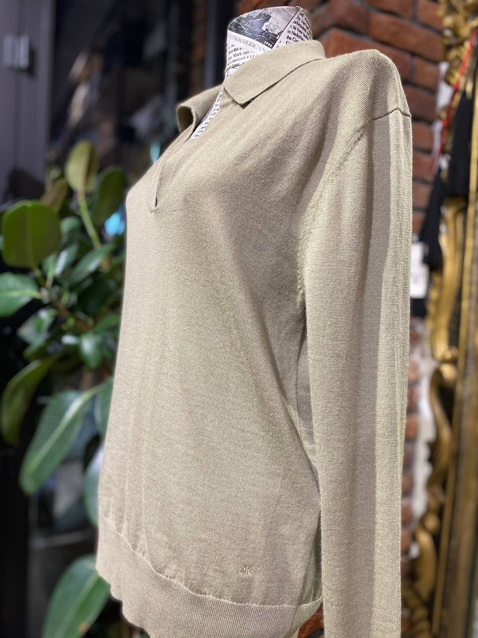 Calvin Klein sweater