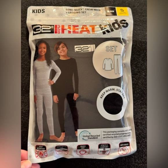 32 degrees kids set
Xl (16/18)