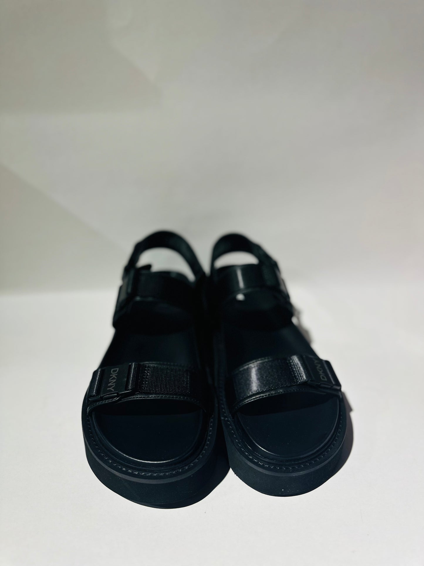 DKNY sandal size 41