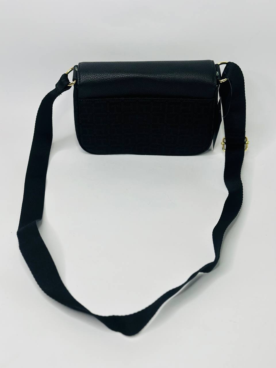 Tommy Hilfiger bag