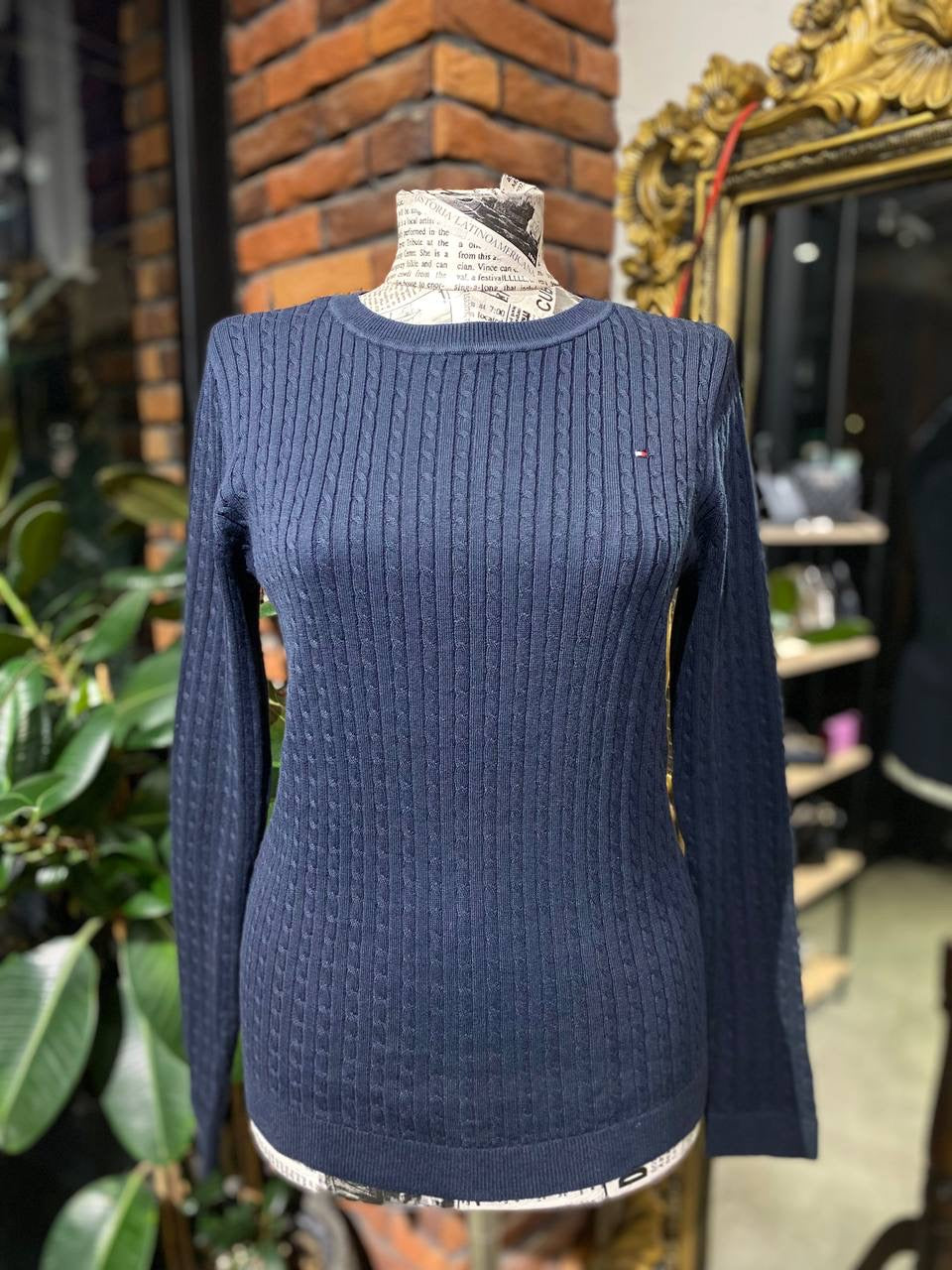 Tommy Hilfiger sweater