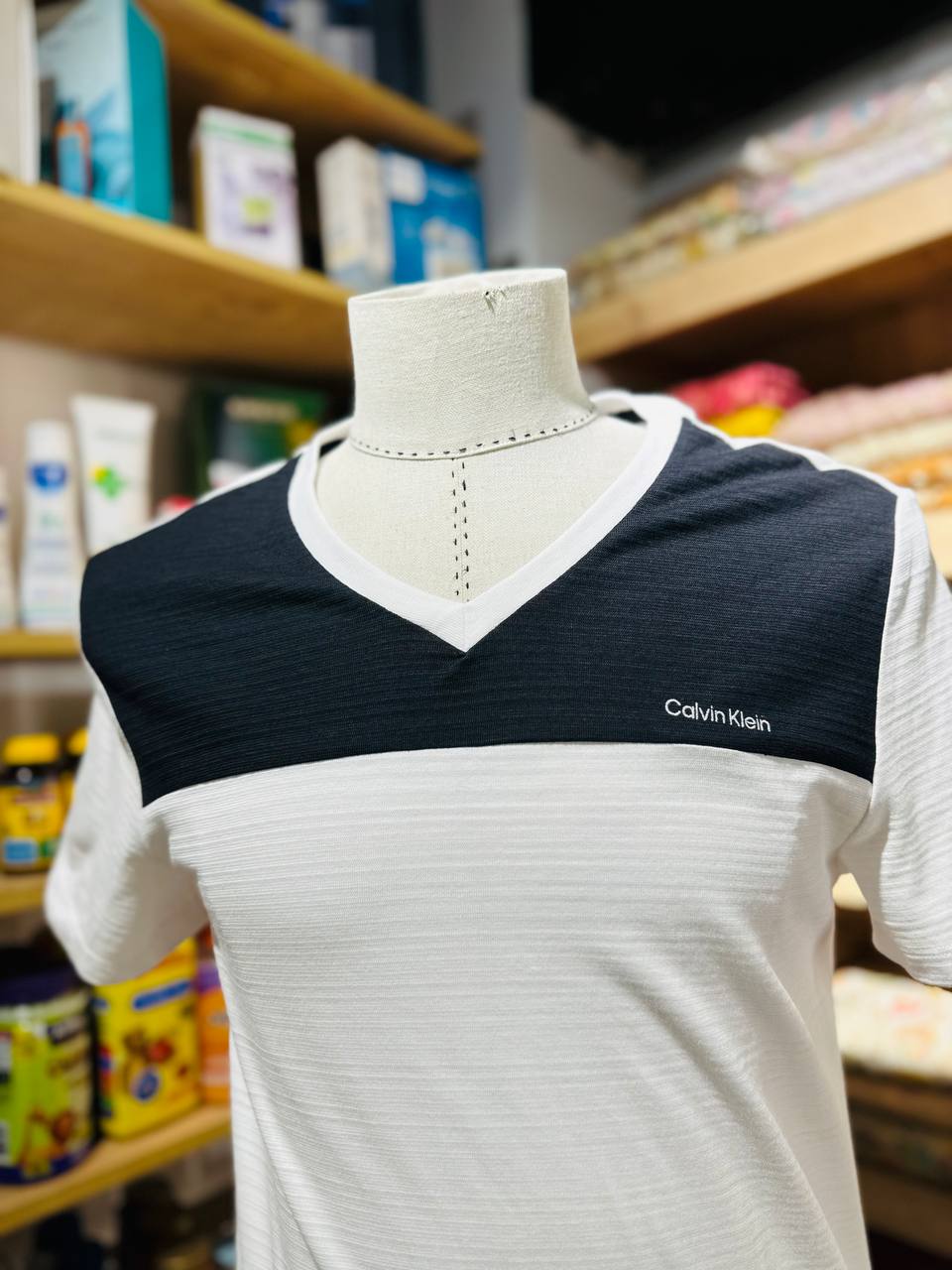 Calvin Klein shirt size small