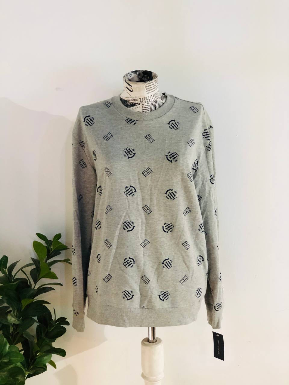 Tommy Hilfiger sweater