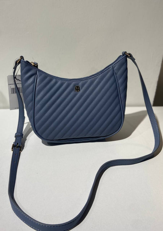 Tommy Hilfiger bag