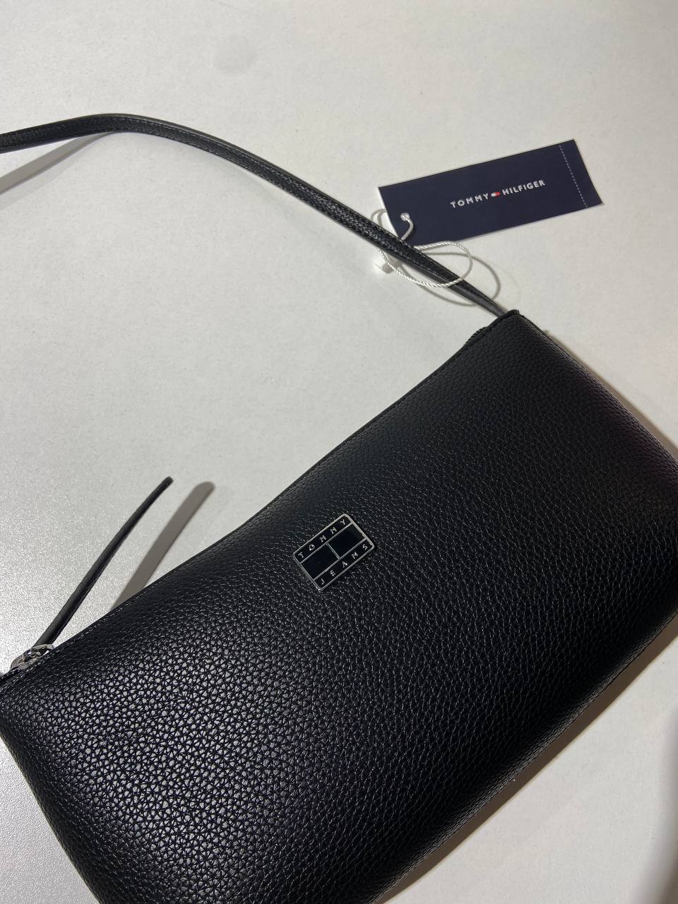 Tommy Hilfiger bag