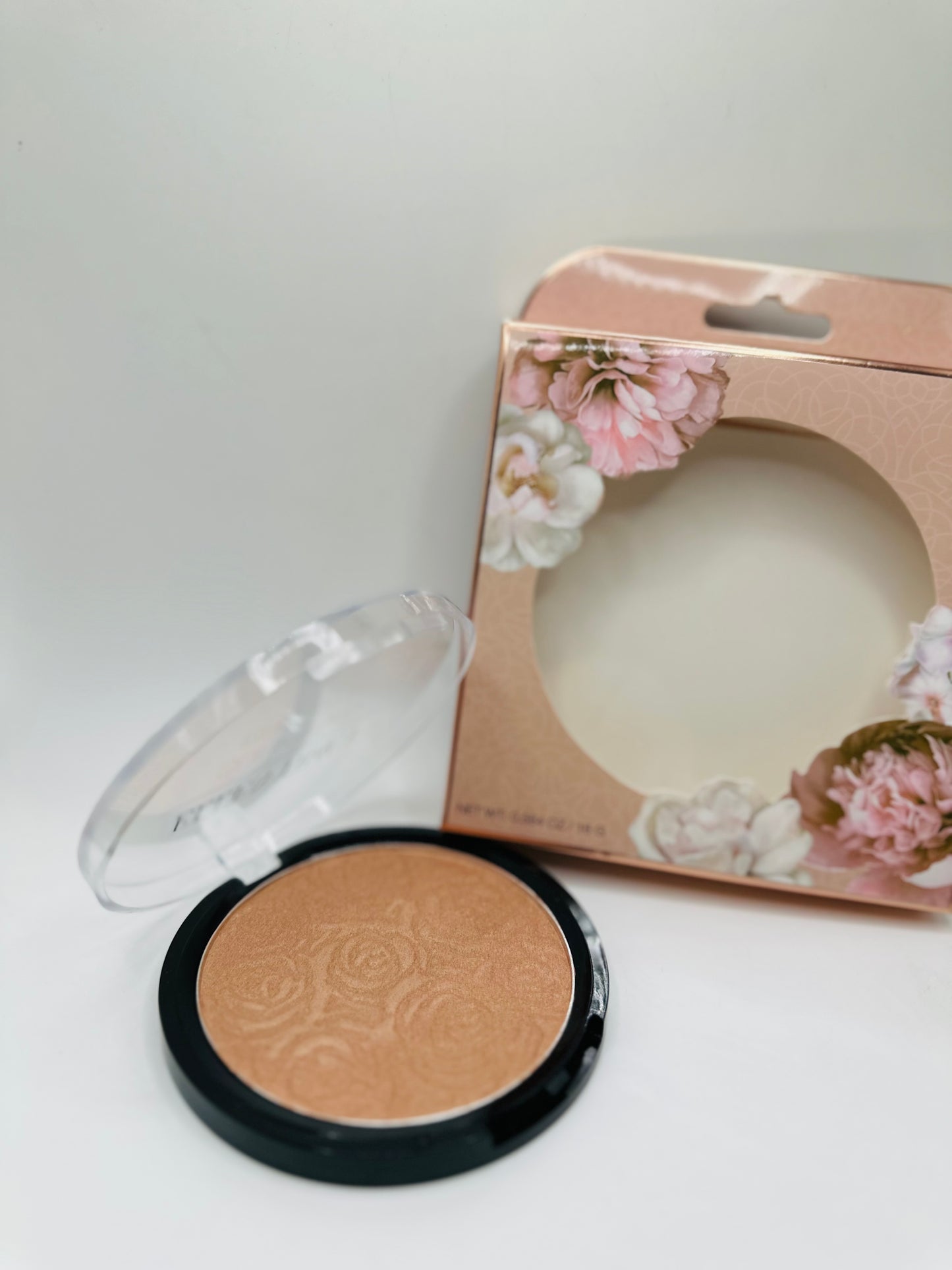 Ellen tracy sunkissed bronzer