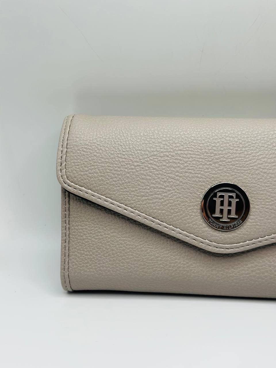 Tommy Hilfiger wallet
