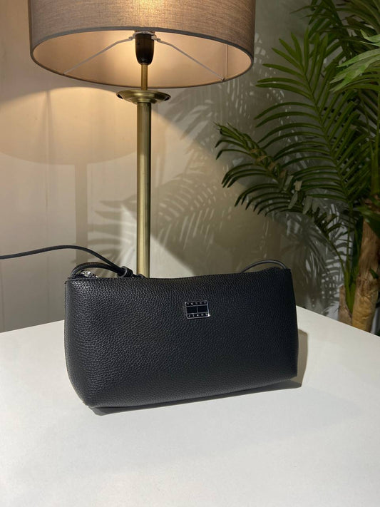 Tommy Hilfiger bag