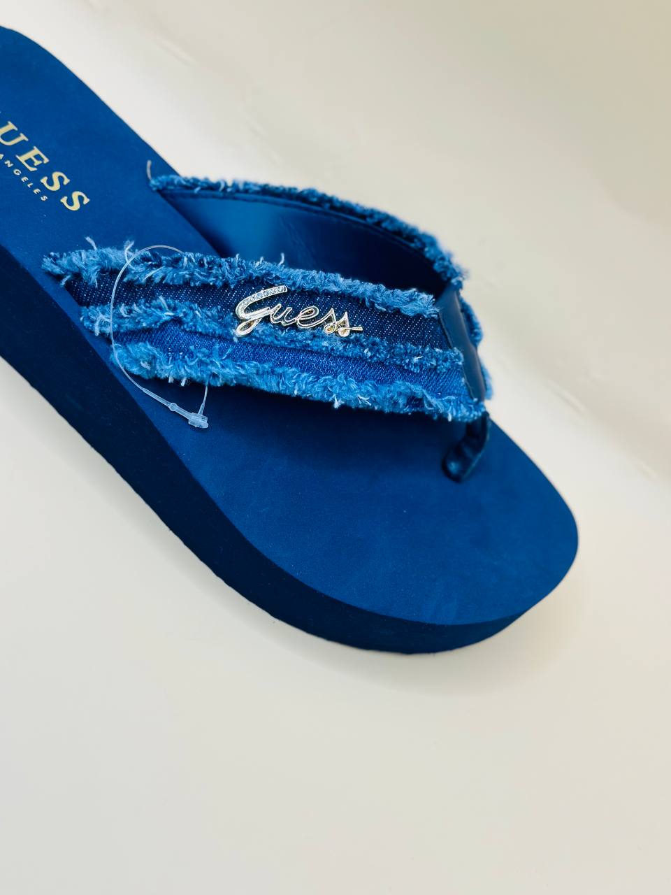 Guess sandal size 37.5