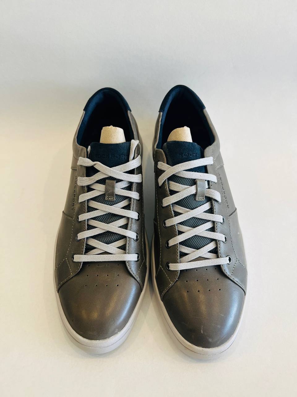 Rockport snackers size 11