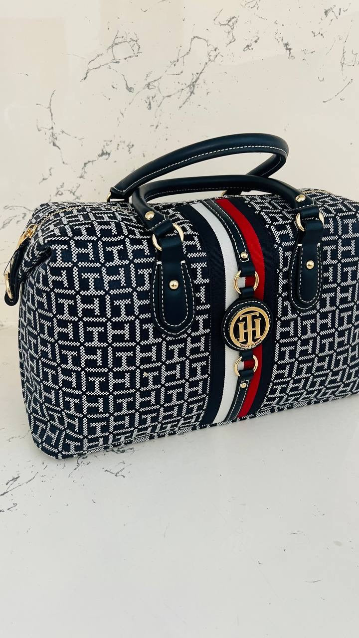 Tommy Hilfiger bag