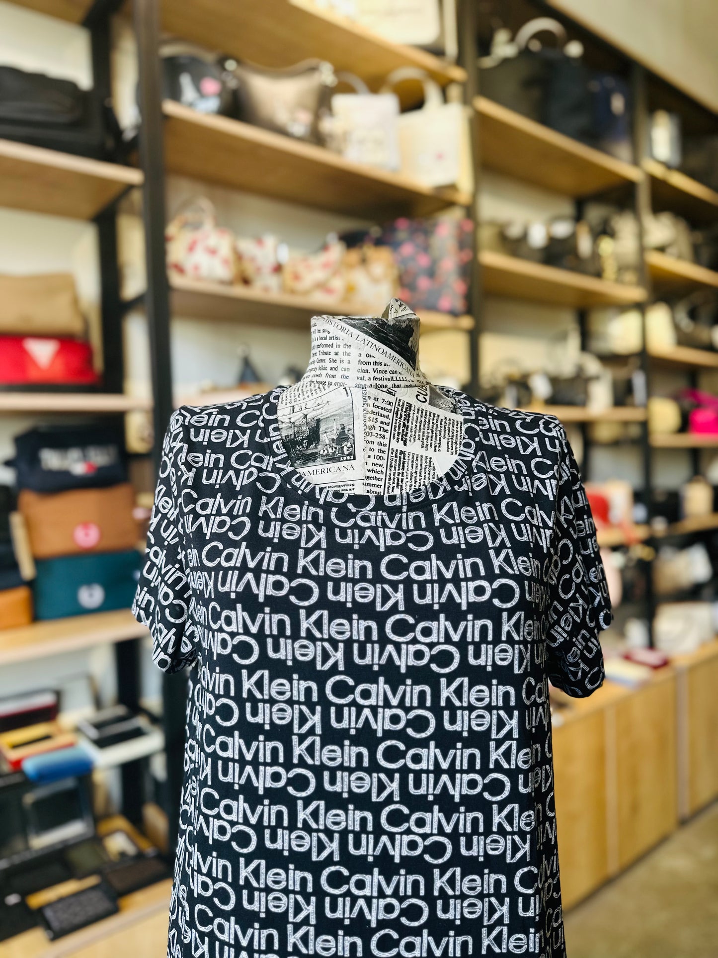 Calvin Klein dress shirt size medium