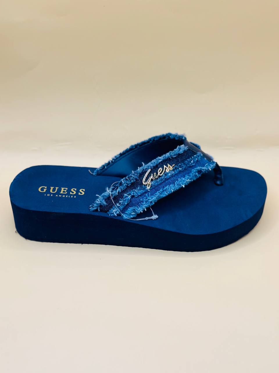Guess sandal size 37.5