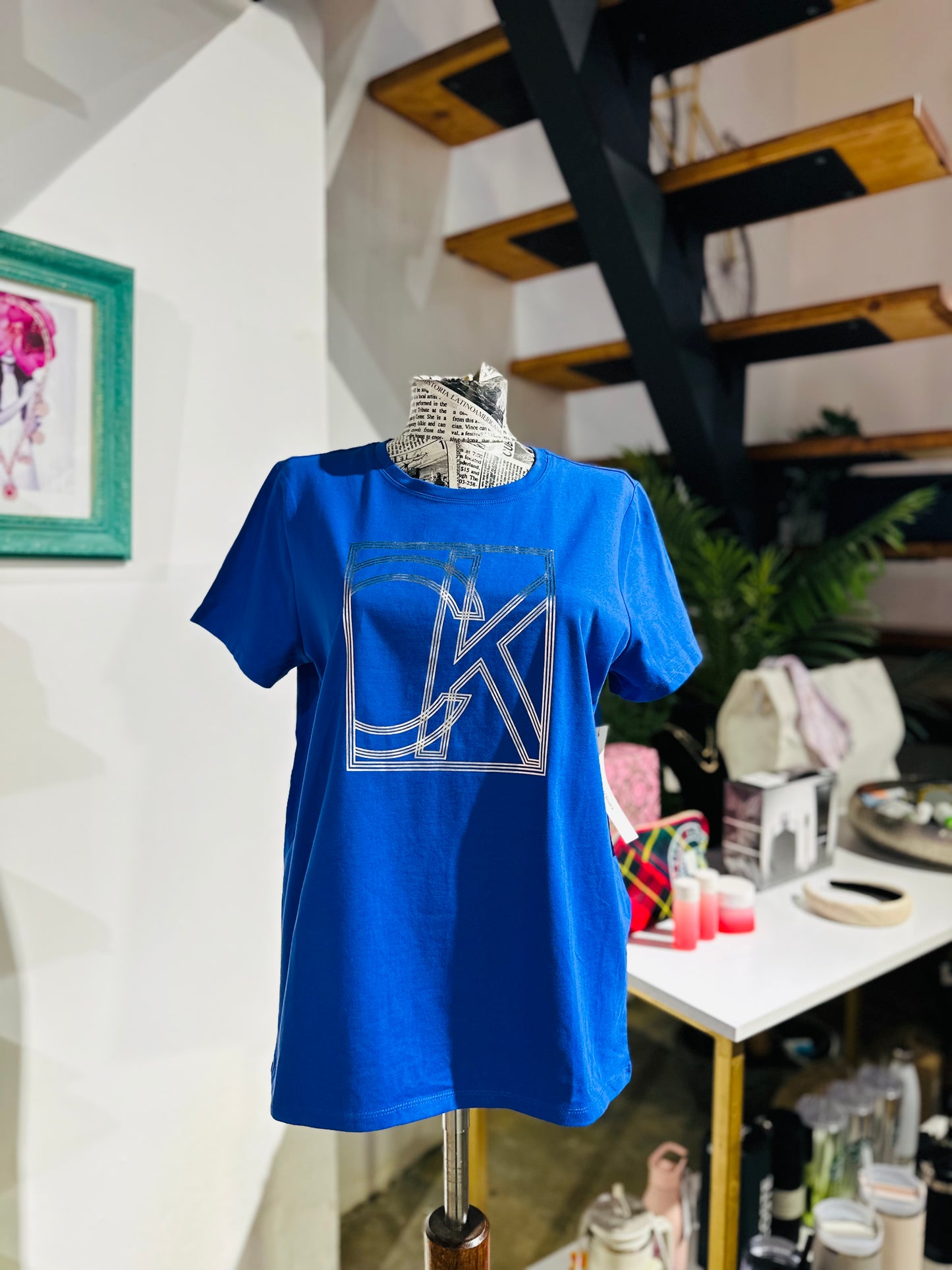 Calvin Klein t-shirt size medium
