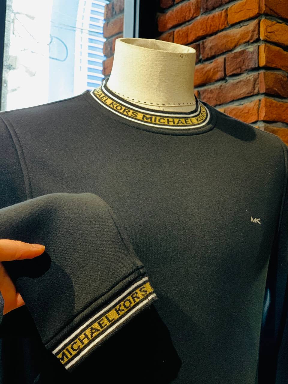 Michael kors sweater size medium