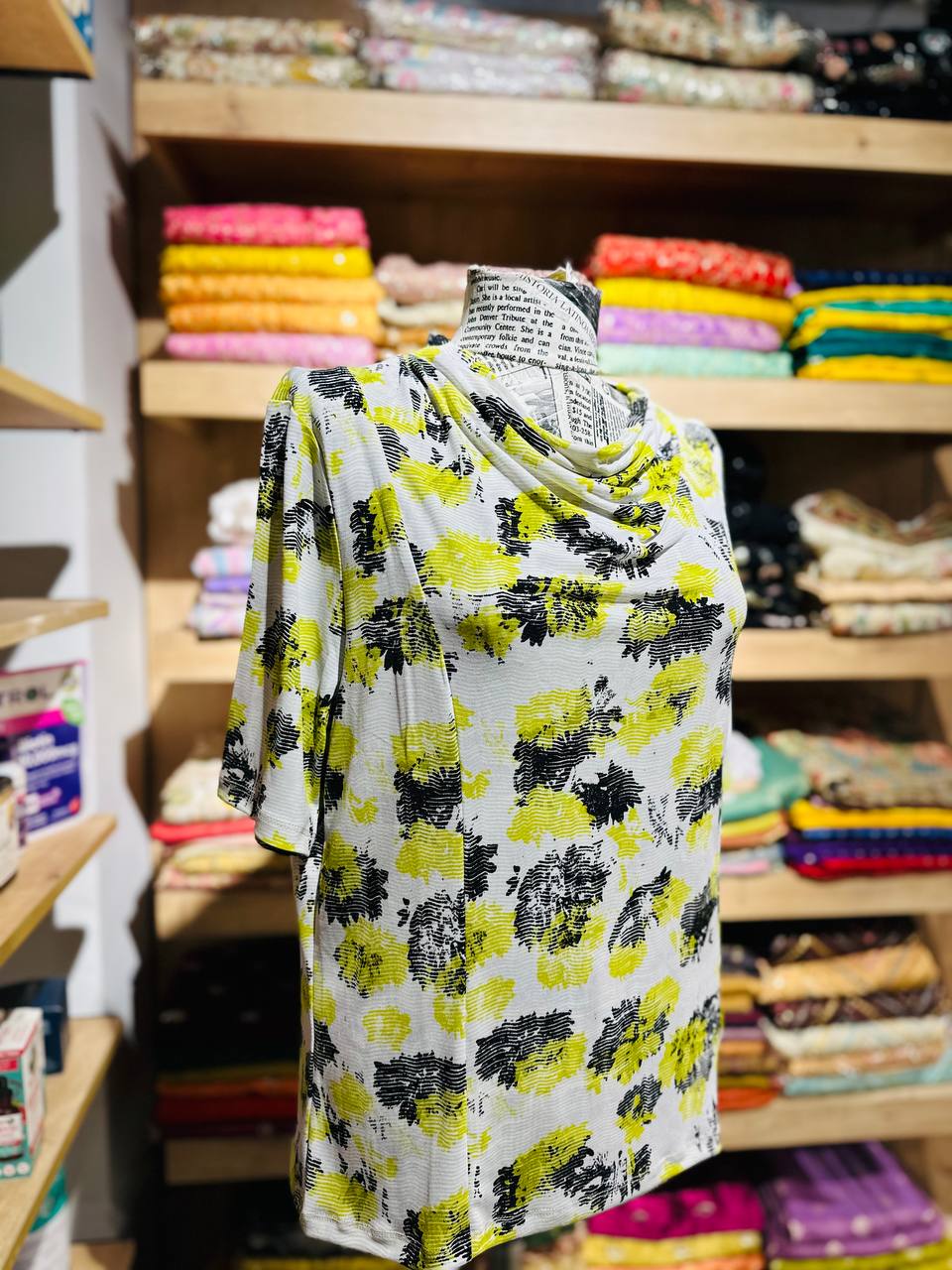 Calvin Klein top size medium