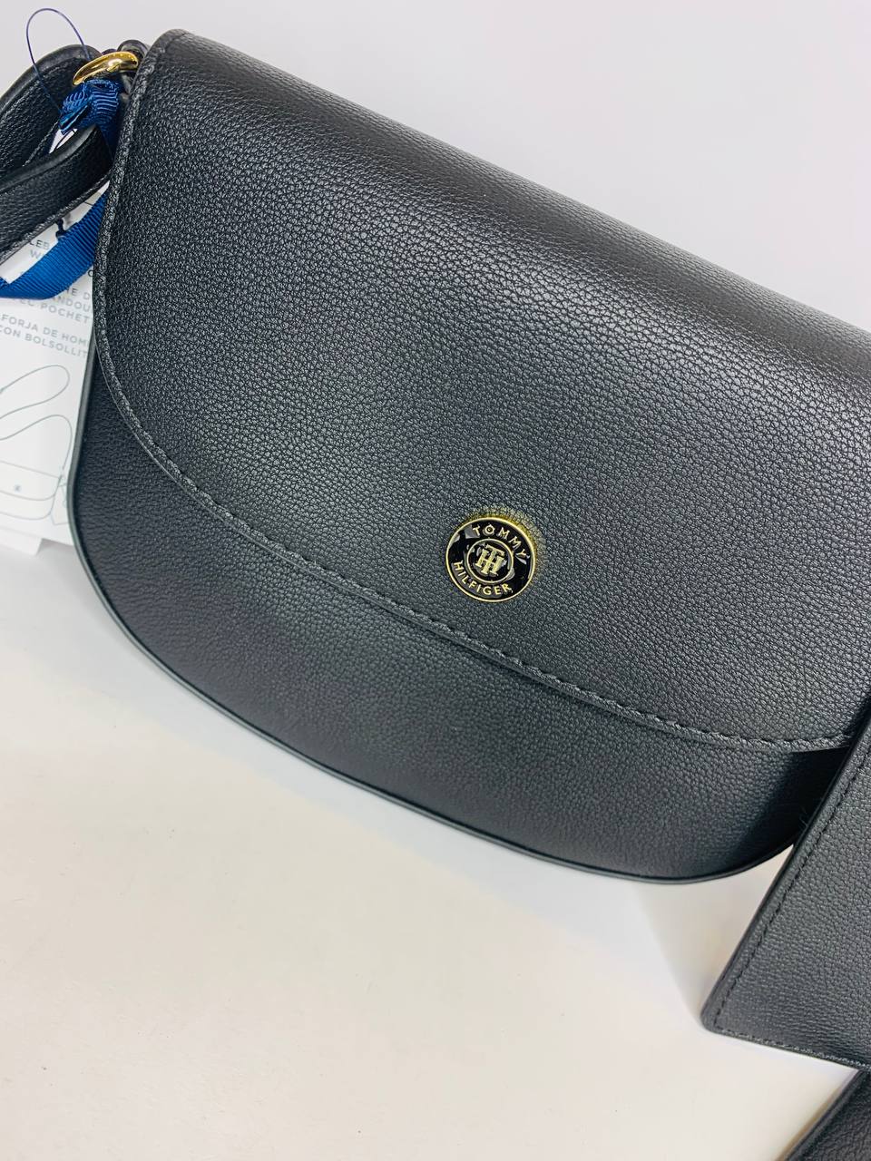 Tommy Hilfiger bag