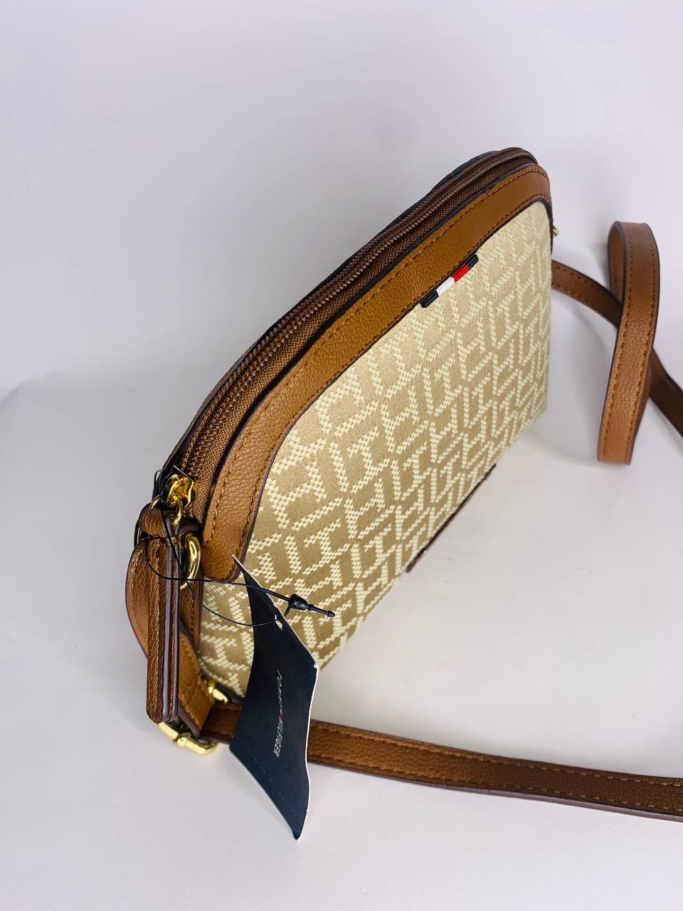 Tommy Hilfiger bag