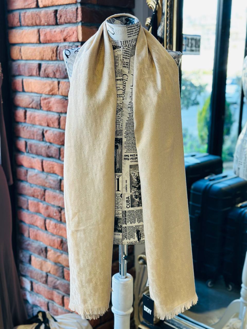 Dkny scarf