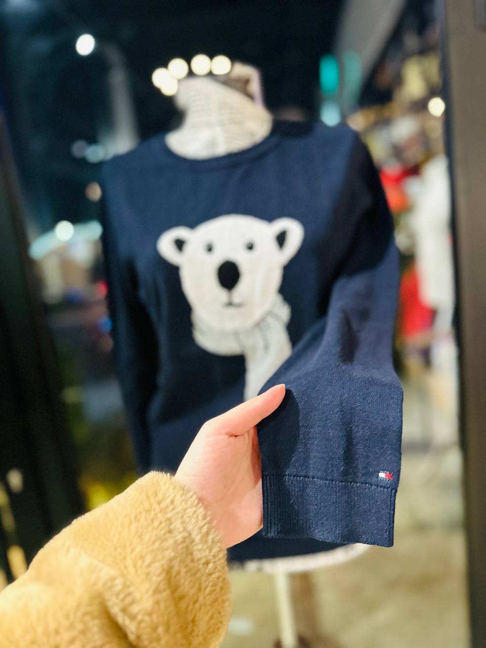Tommy Hilfiger sweater
