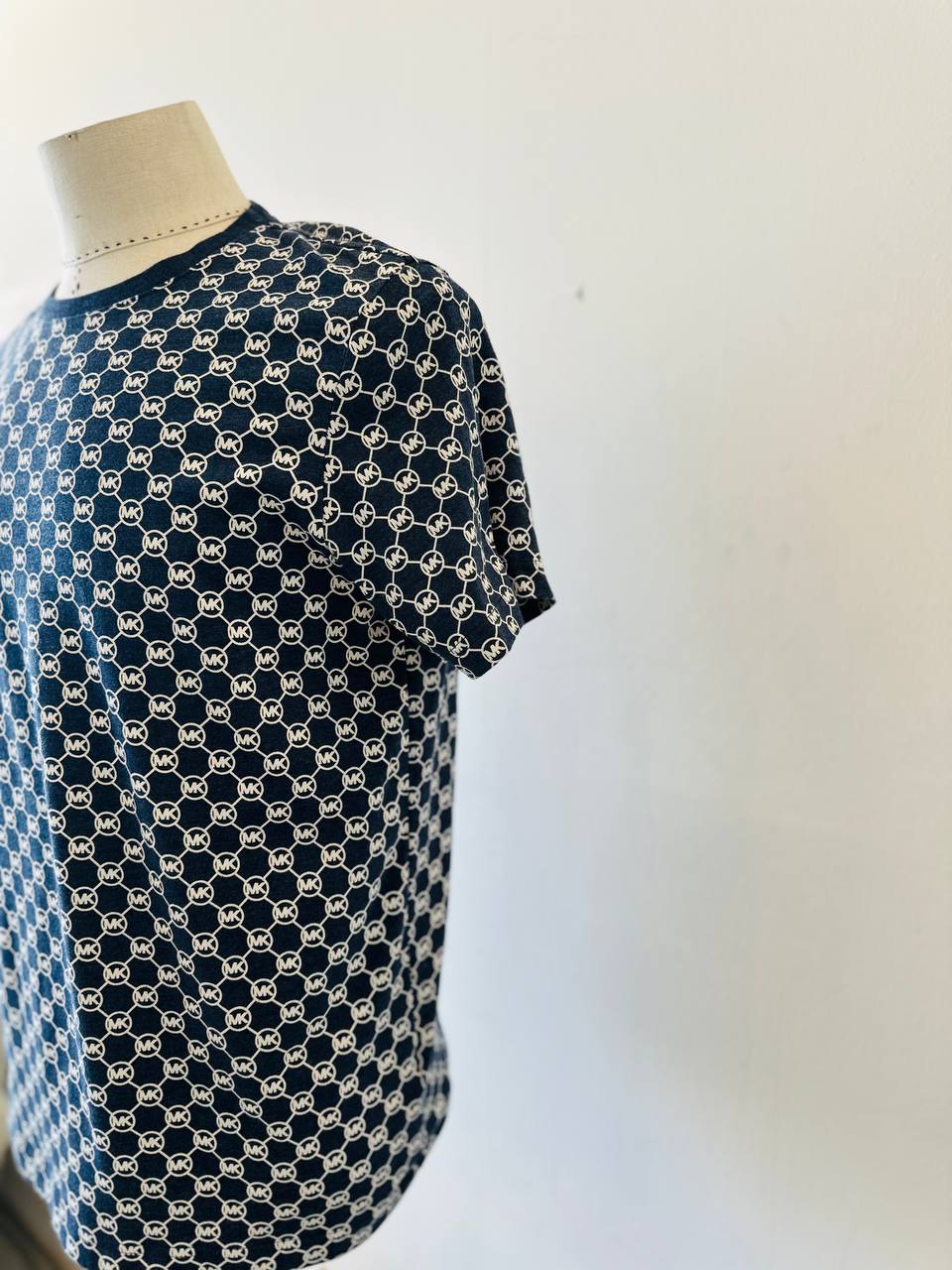 Michael kors shirt size medium