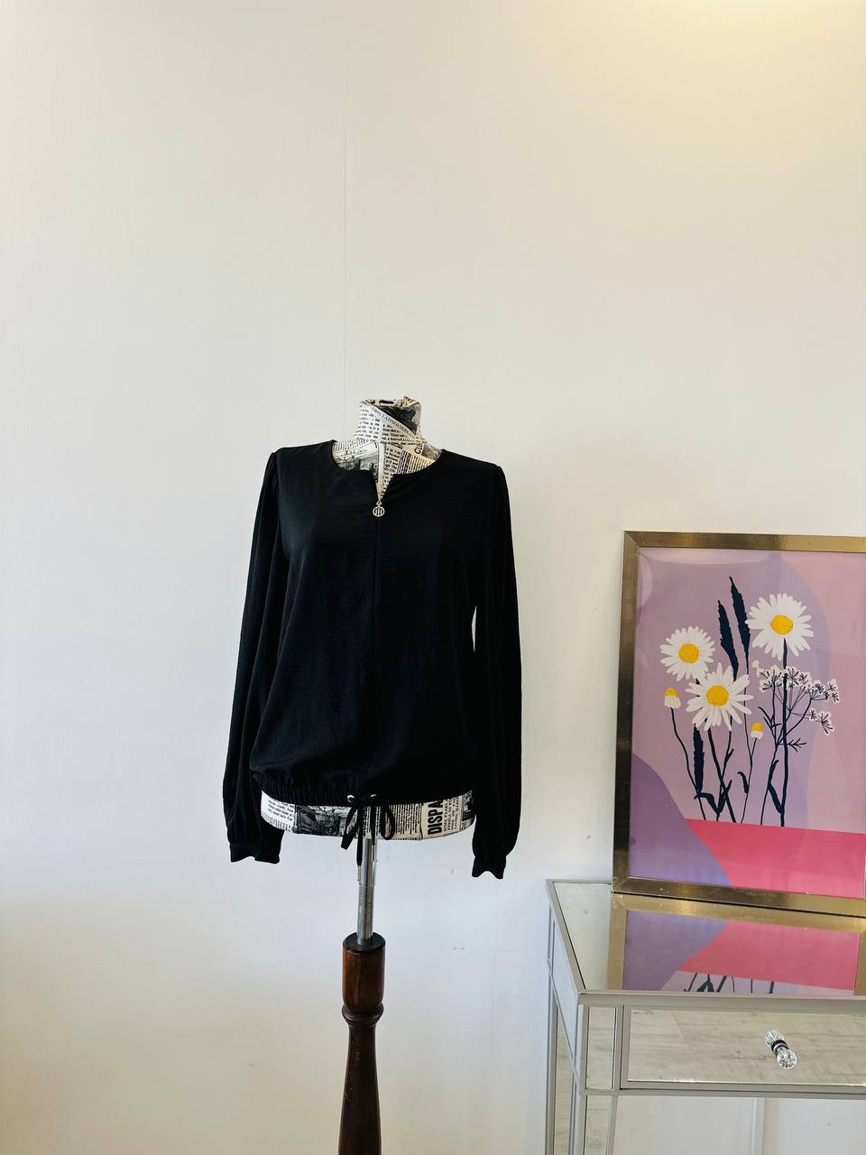 Tommy Hilfiger top size medium