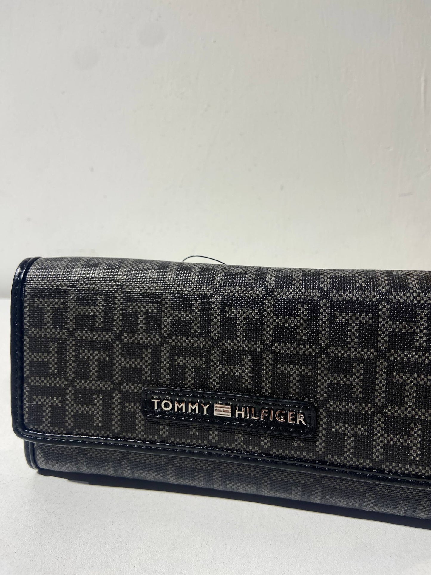 Tommy Hilfiger wallet