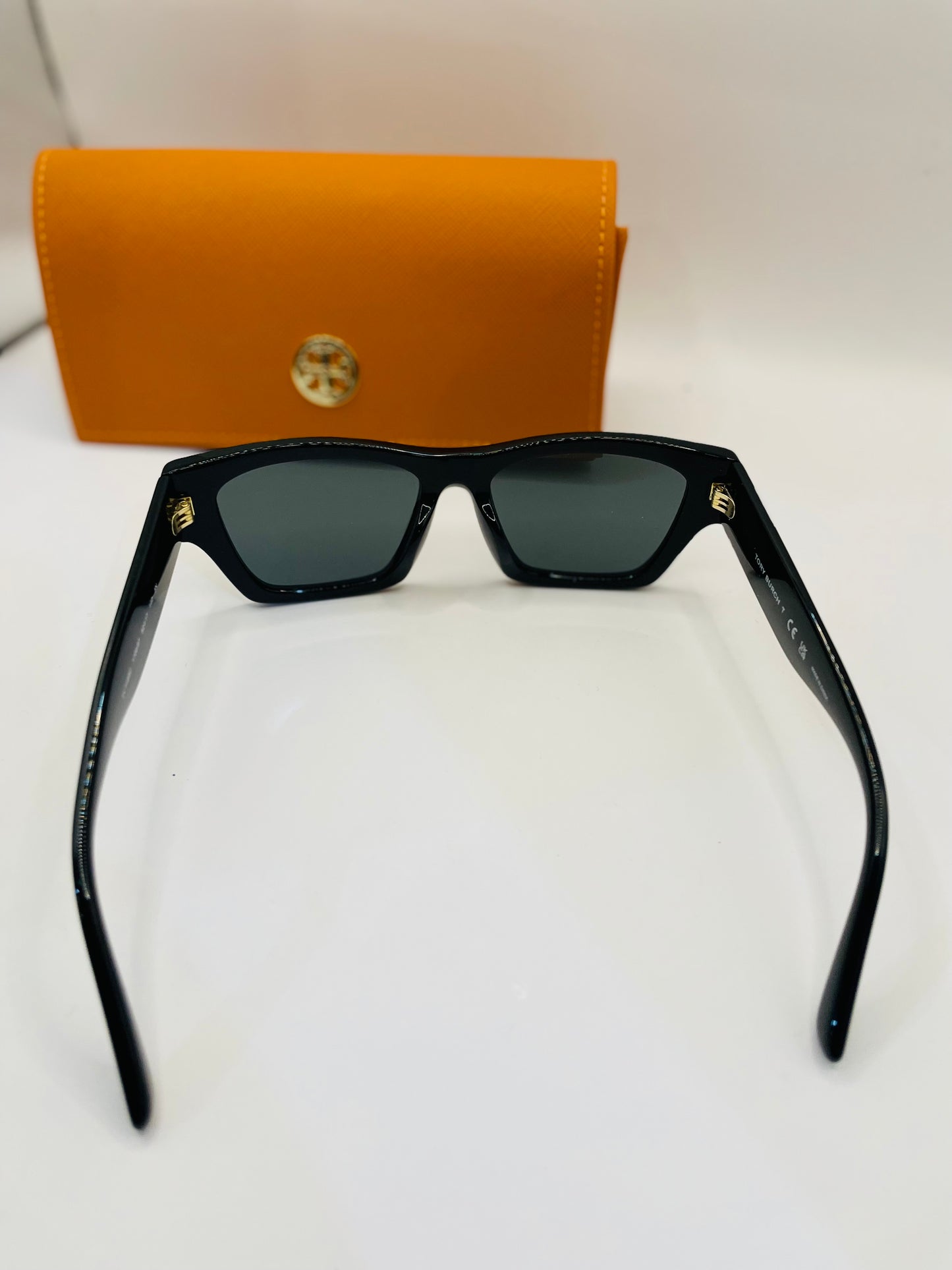 Tory Burch sunglass