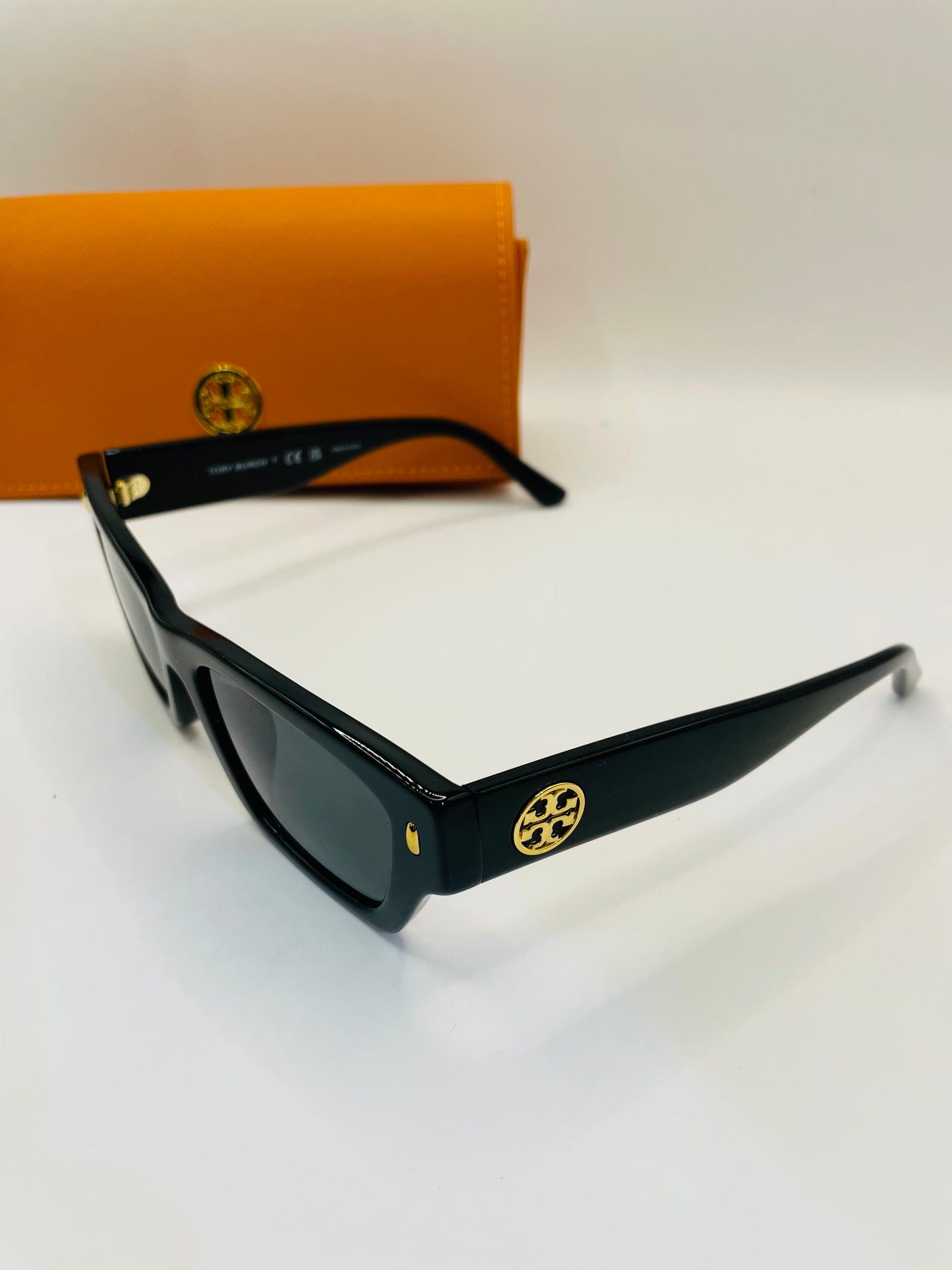 Tory Burch sunglass