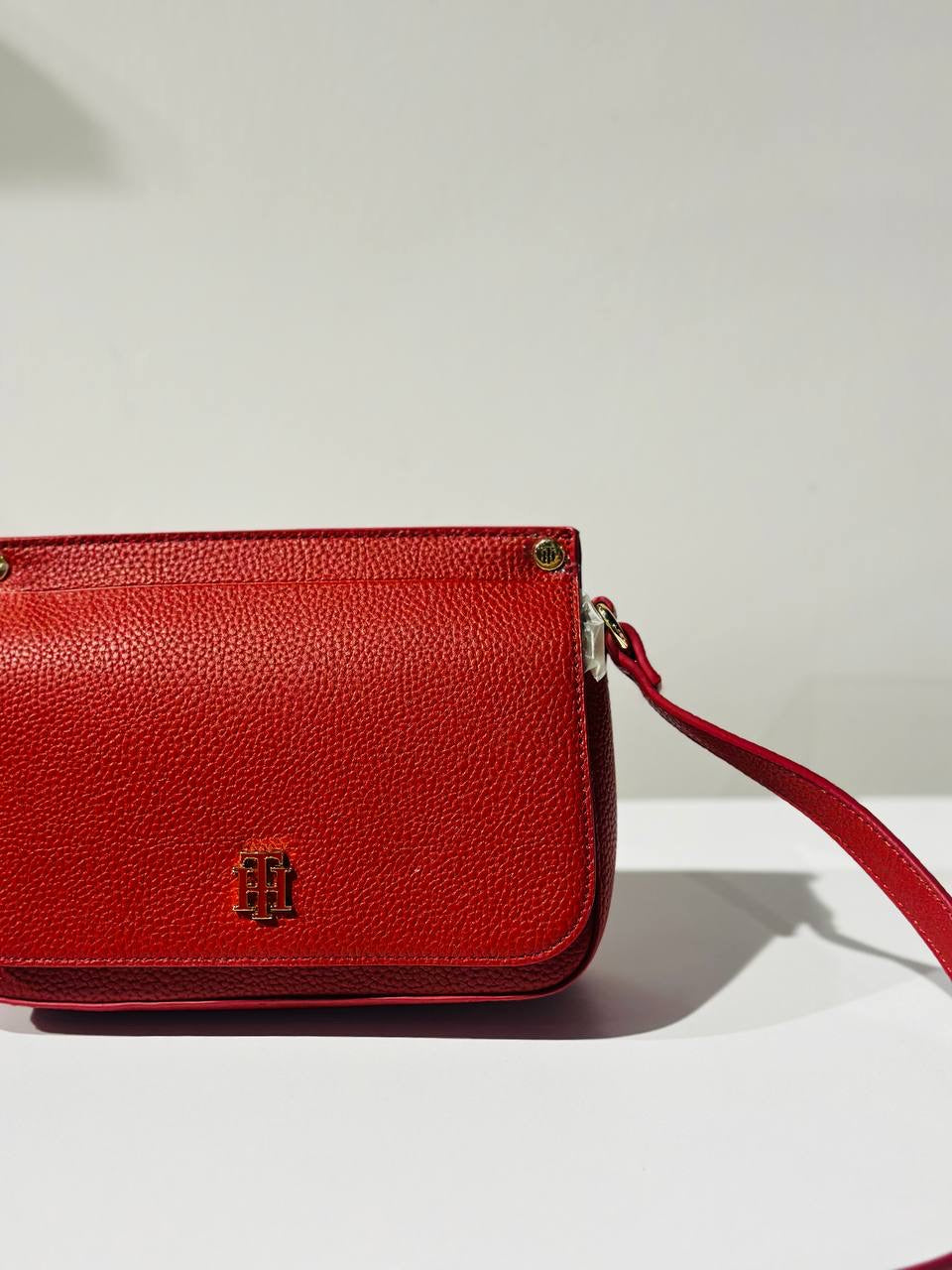 Tommy Hilfiger crossbody bag red