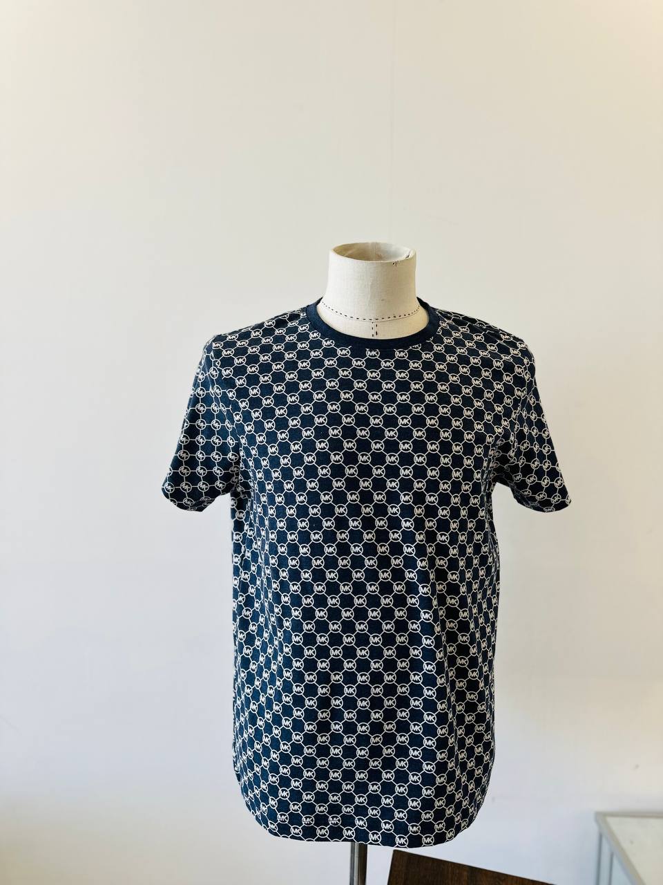 Michael kors shirt size medium