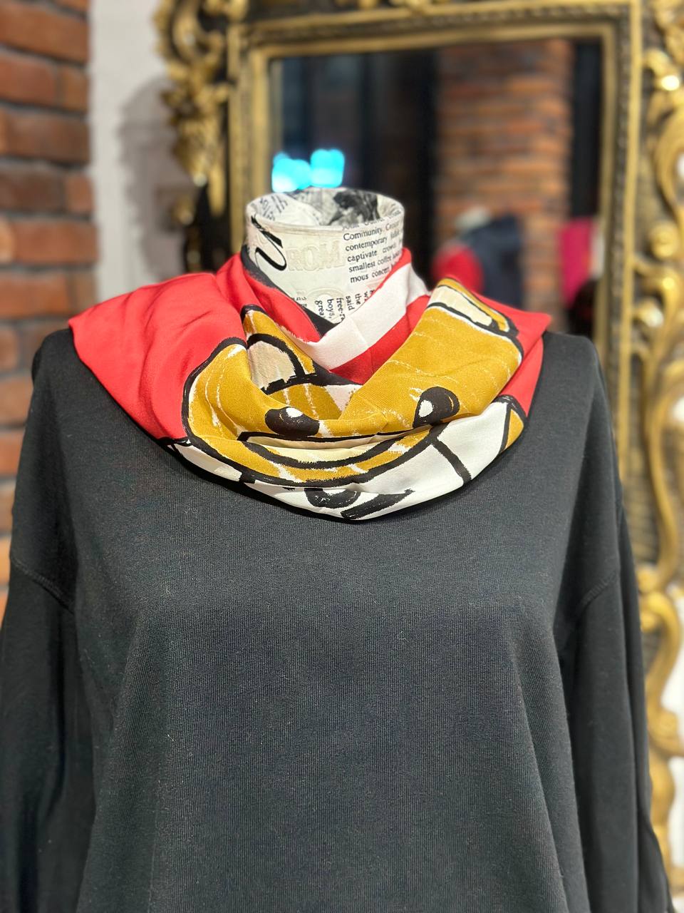 Moschino scarf