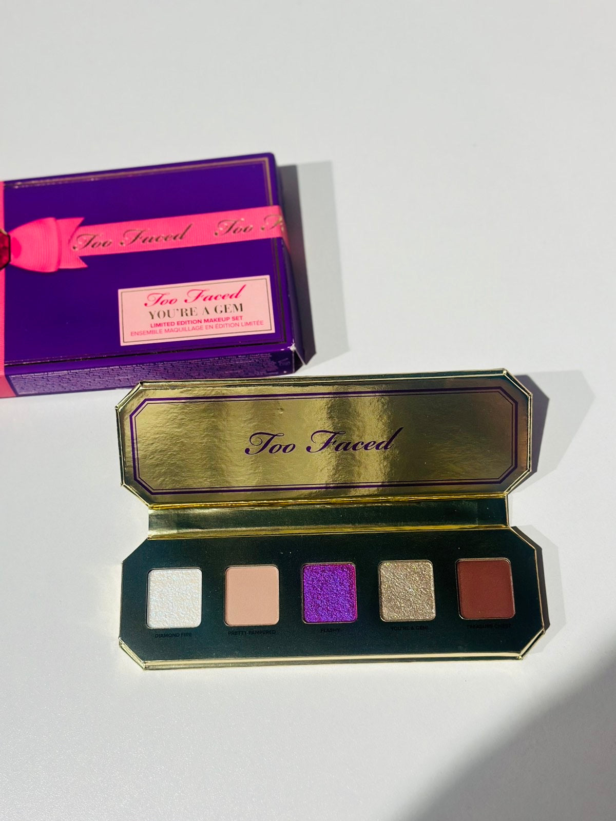 Too faced you’re a gem set