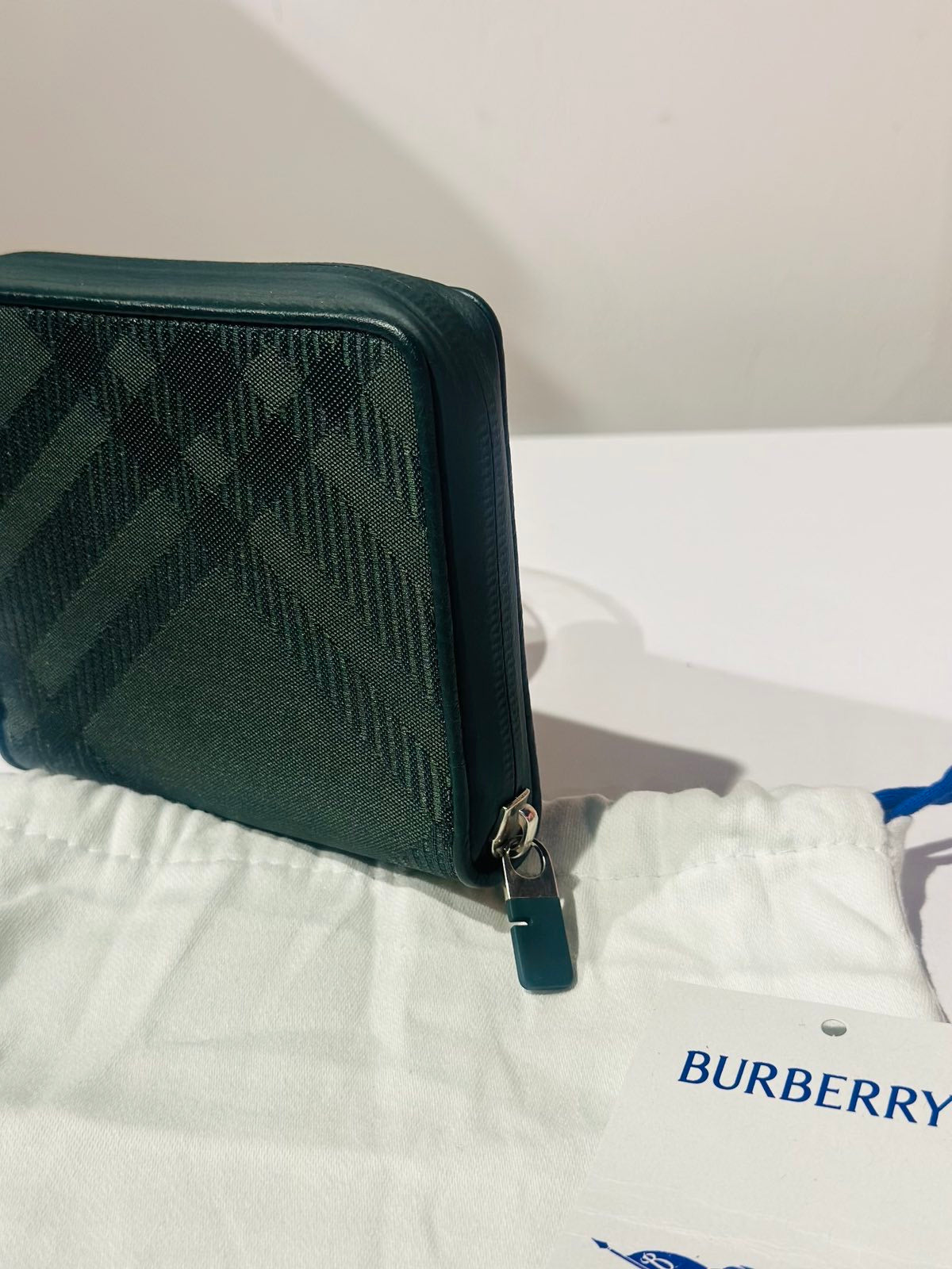 Burberry wallet