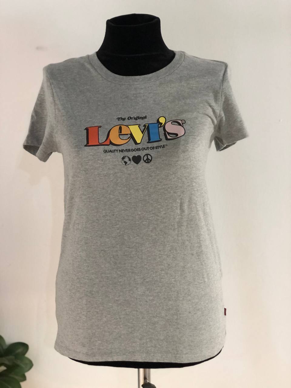 Levi’s shirt