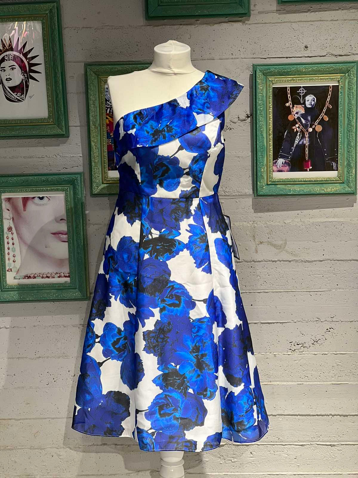 Adrianna papell dress