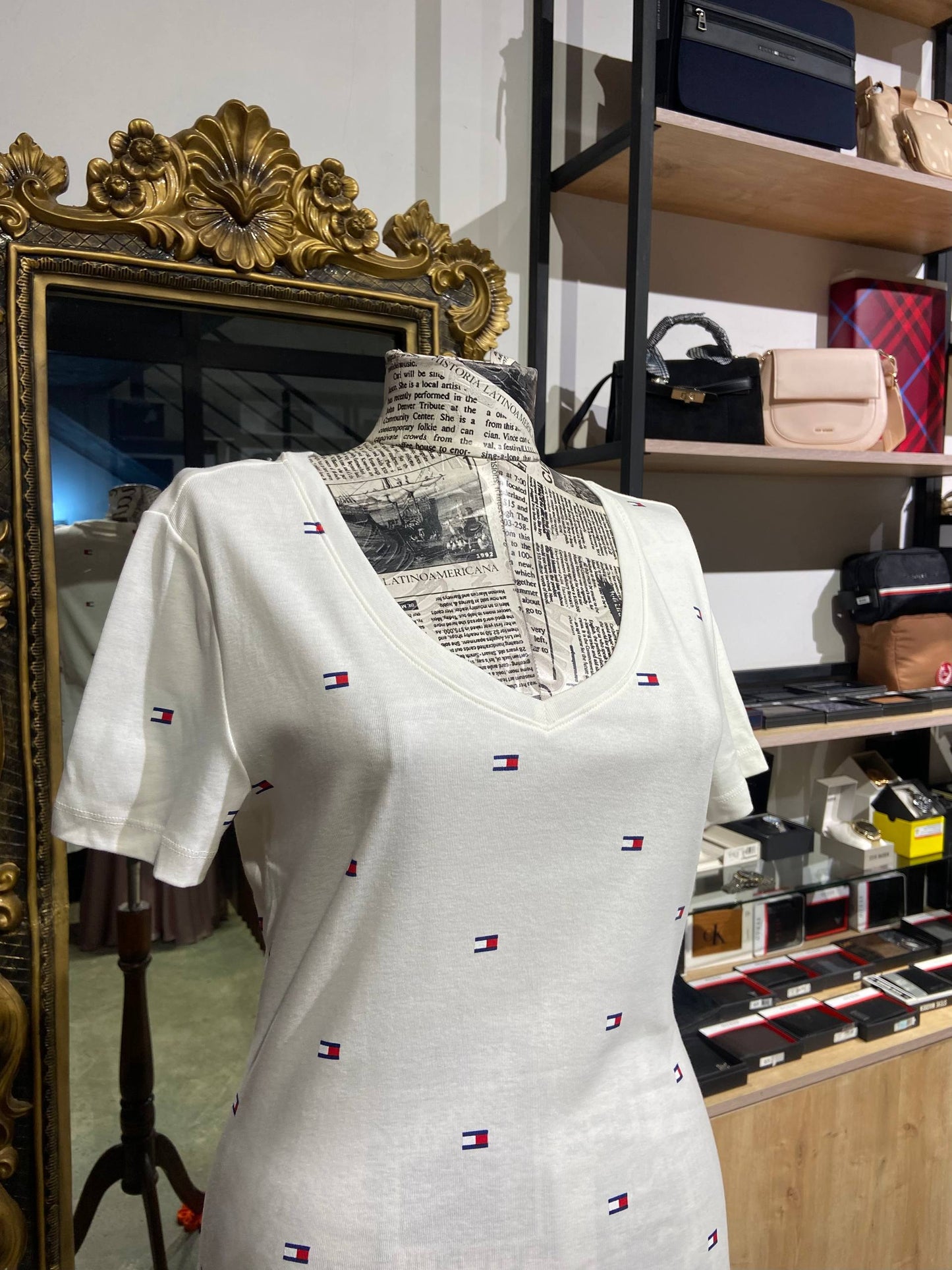 Tommy Hilfiger shirt size medium