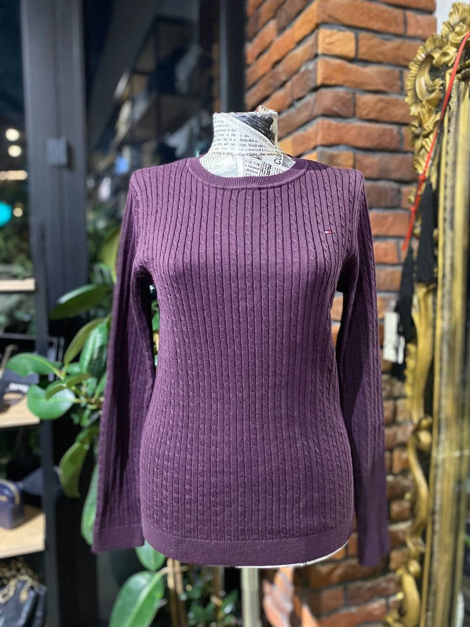 Tommy Hilfiger sweater