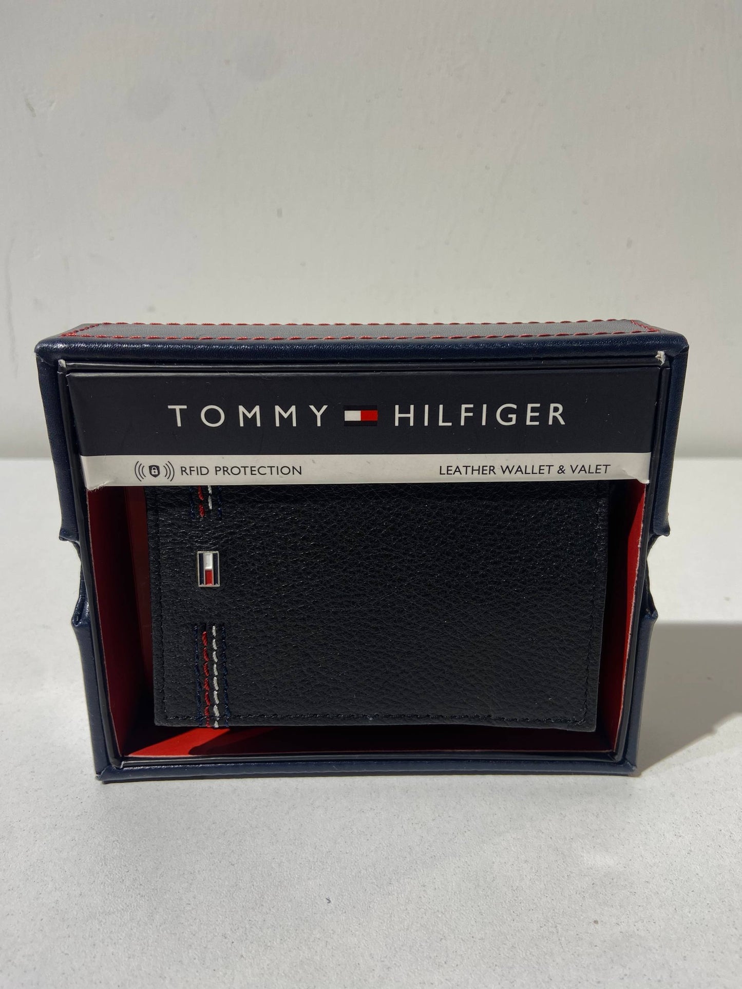 Tommy Hilfiger wallet