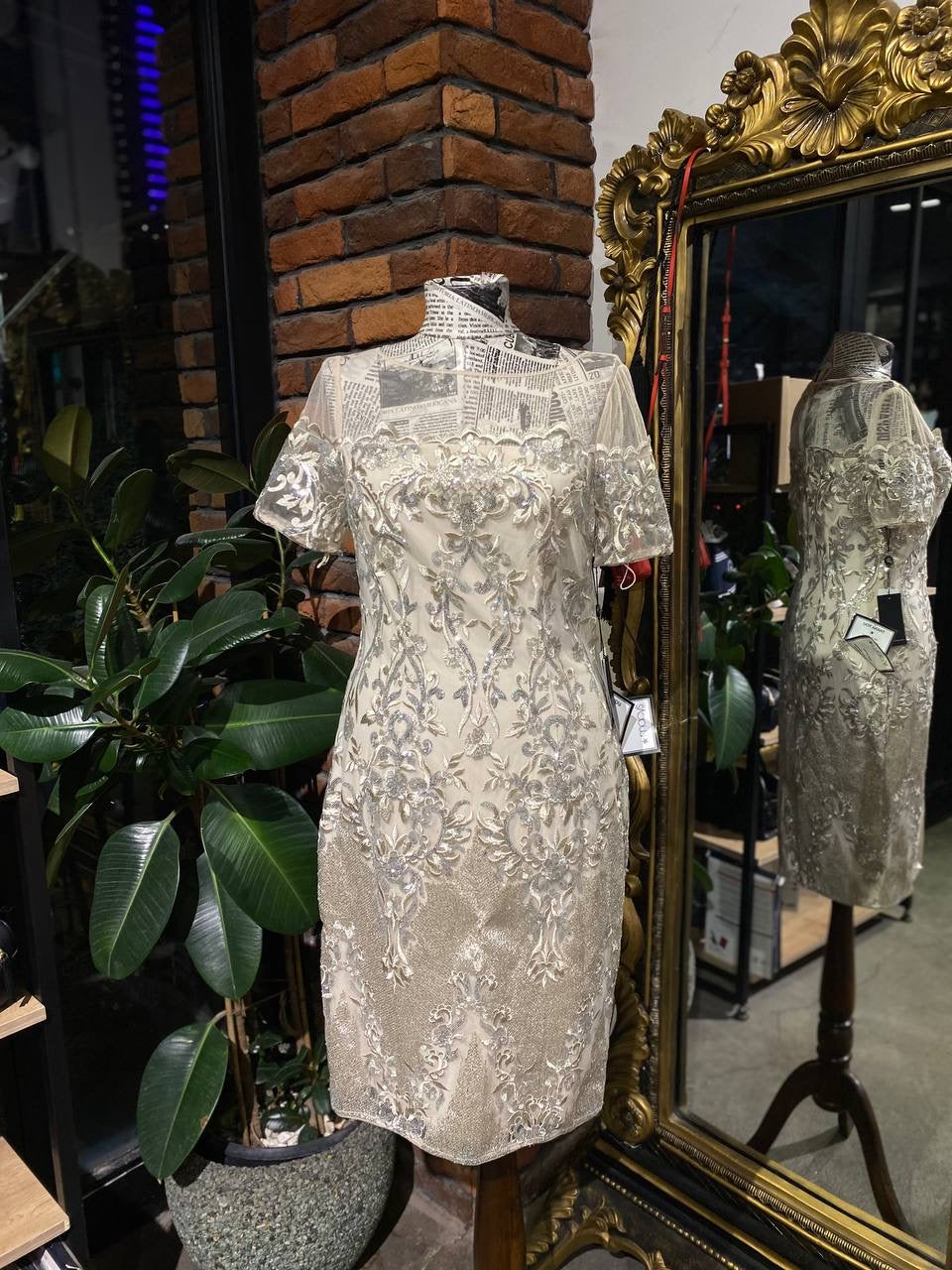 Adrianna papell dress size 6