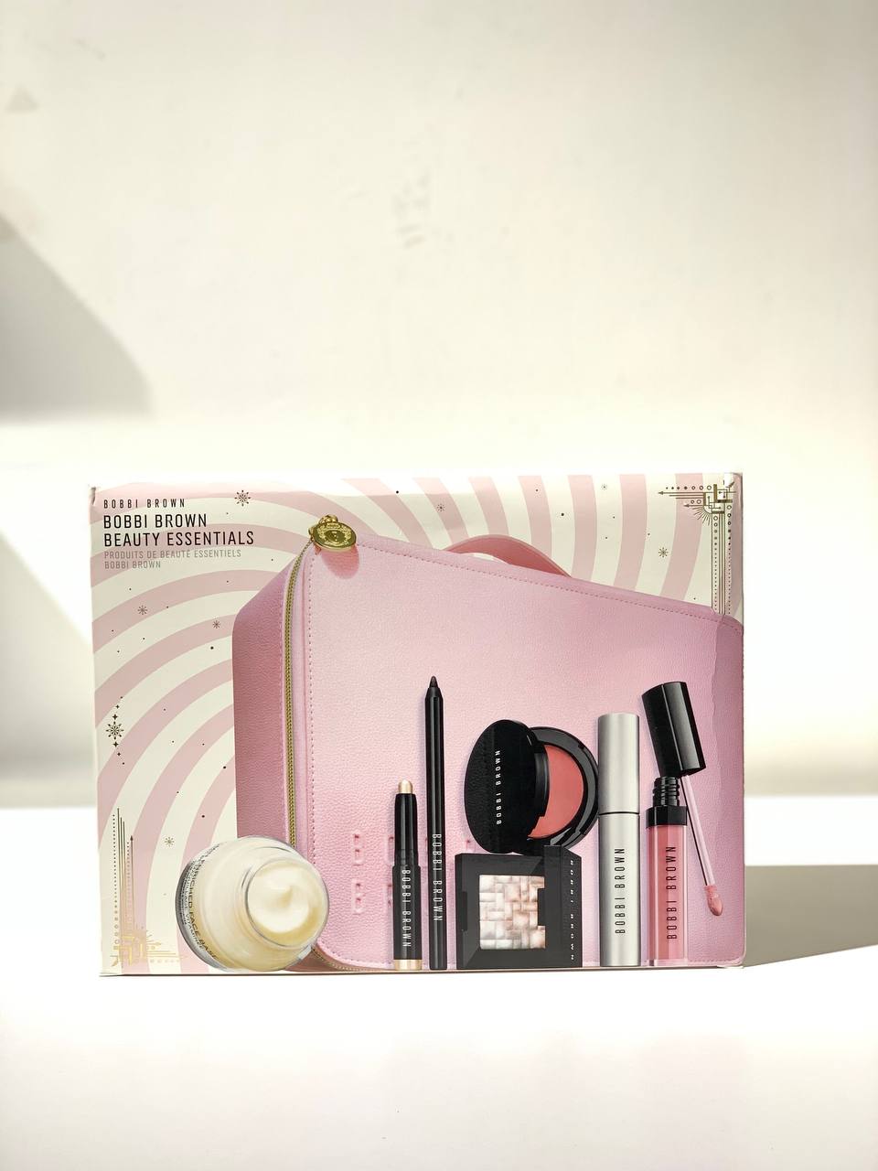Bobbi Brown Beauty Essentials Skincare & Makeup Gift Set