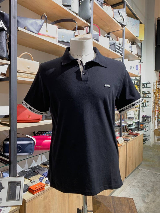 Guess t-shirt size medium