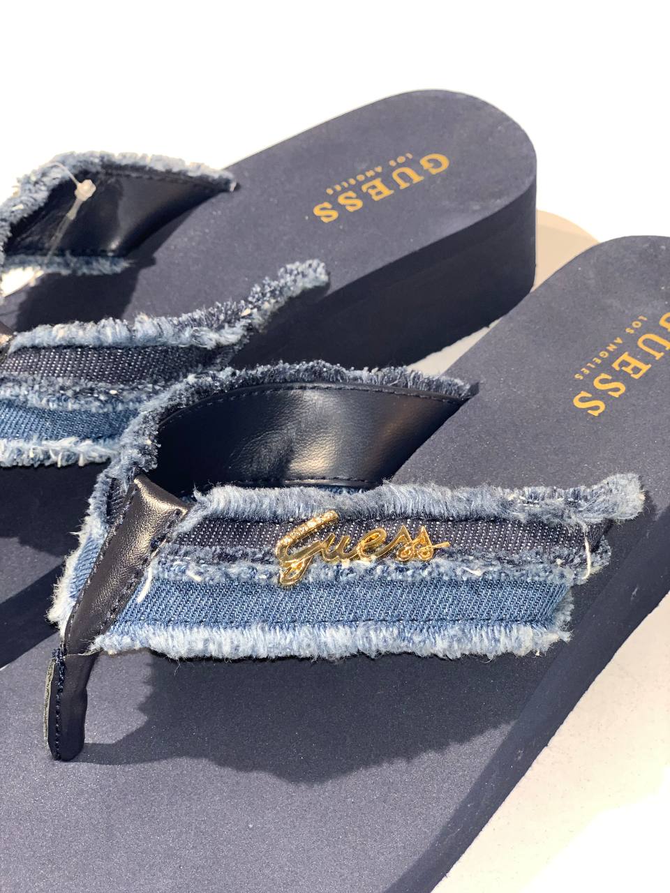 Guess sandal