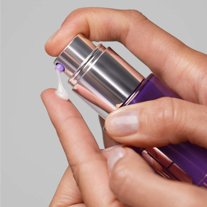 Clinique Smart Clinical Repair Wrinkle Correcting Serum             with 1% Retinoid (100ml)