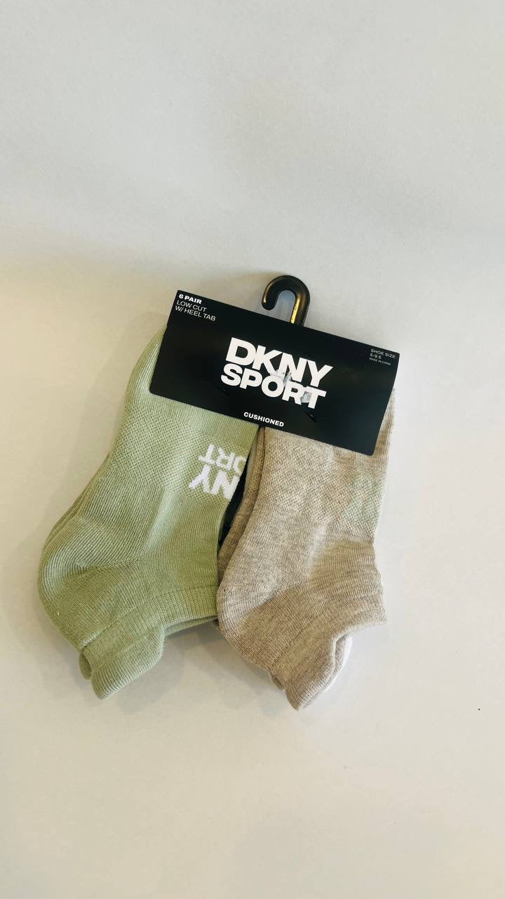 dkny socks shoe size 5-9.5
