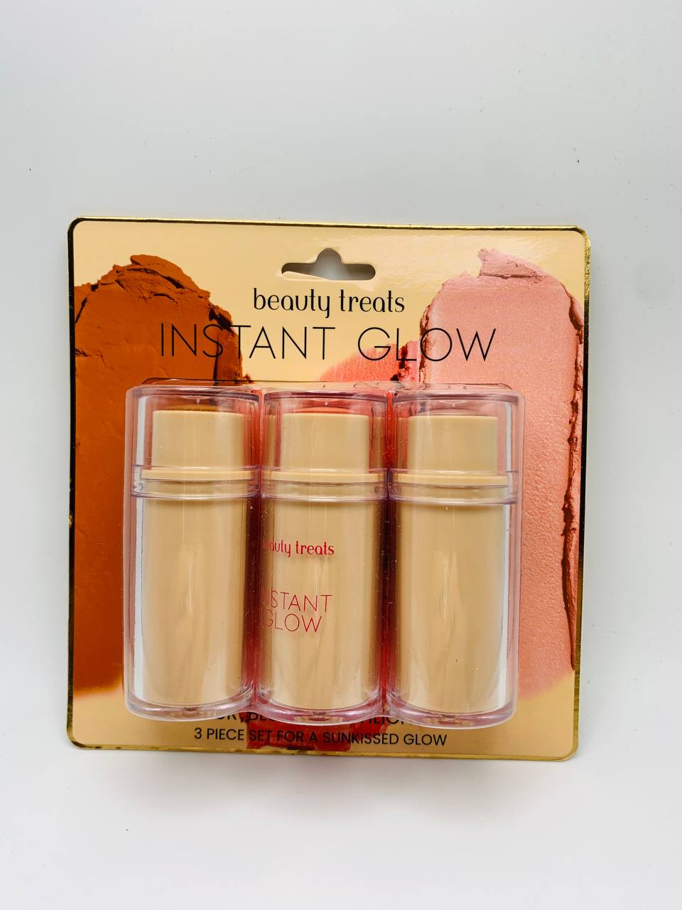 Beauty treats instant glow set